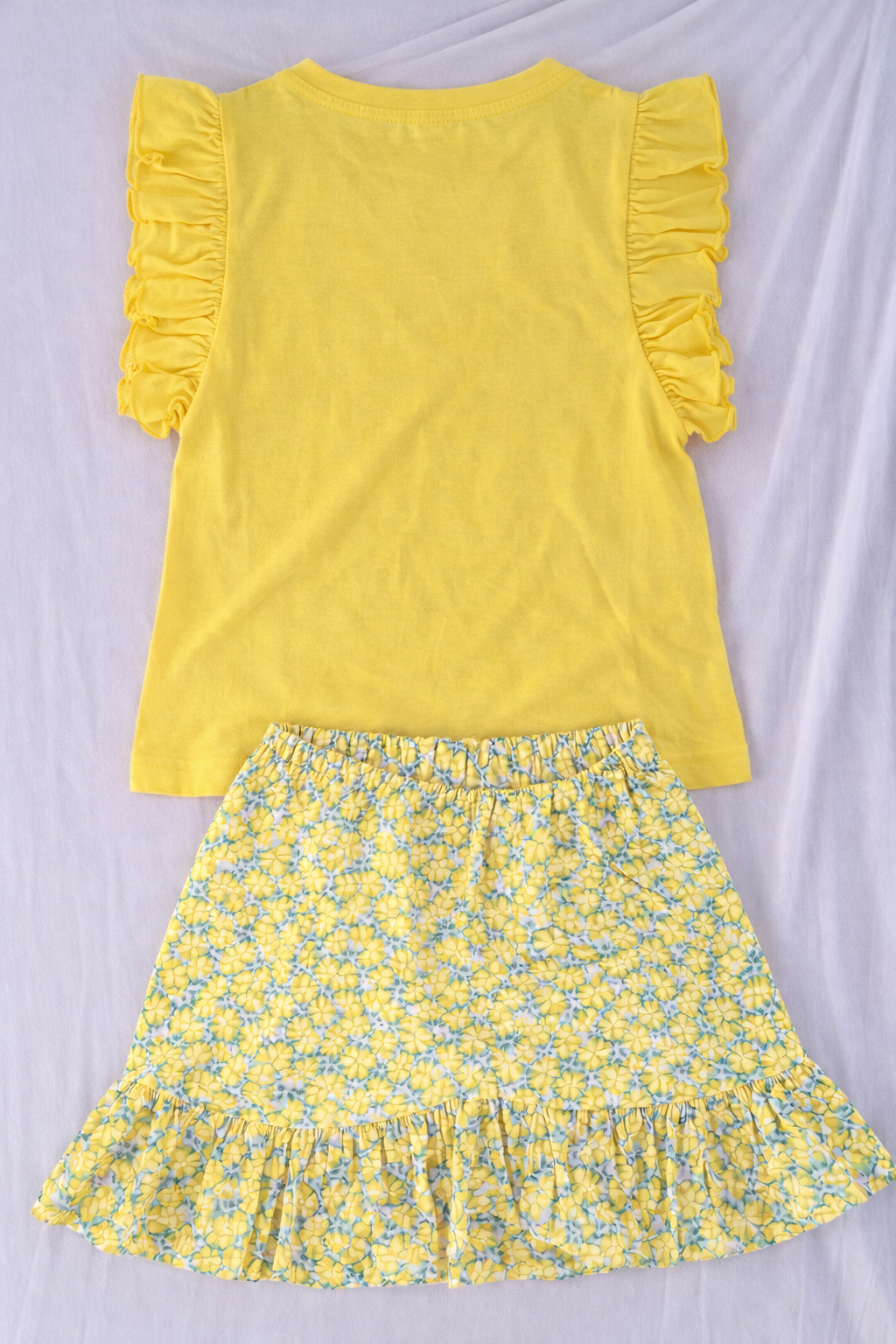 Ensemble fille jaune & jaune fleuri– 8 ans – Image 3